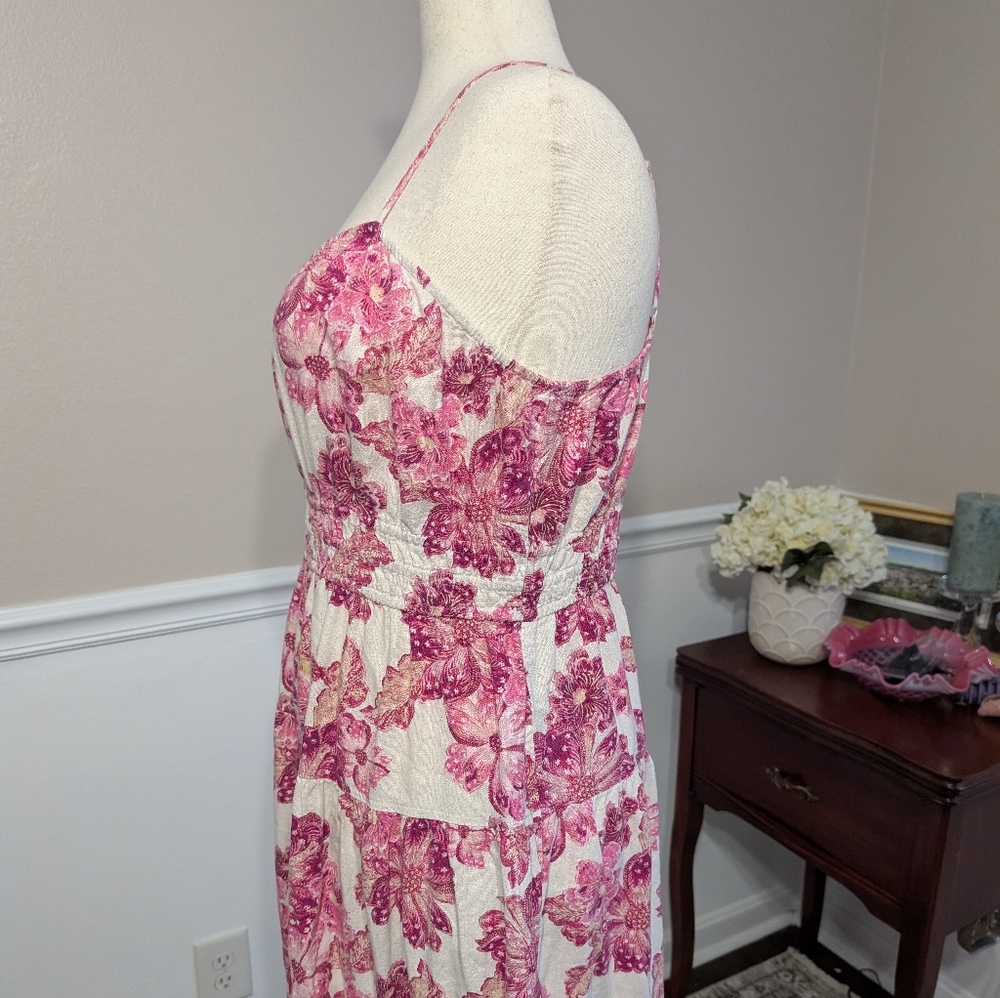 3/$30 Old Navy Linen Sundress - Picture 5 of 10
